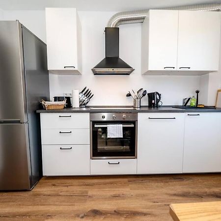 Moderne Maisonette Wohnung Im Fluesseviertel Бремен Экстерьер фото